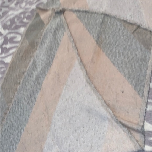 CALVIN KLEIN - Bouclé Oversized Scarf - Picture 3 of 3